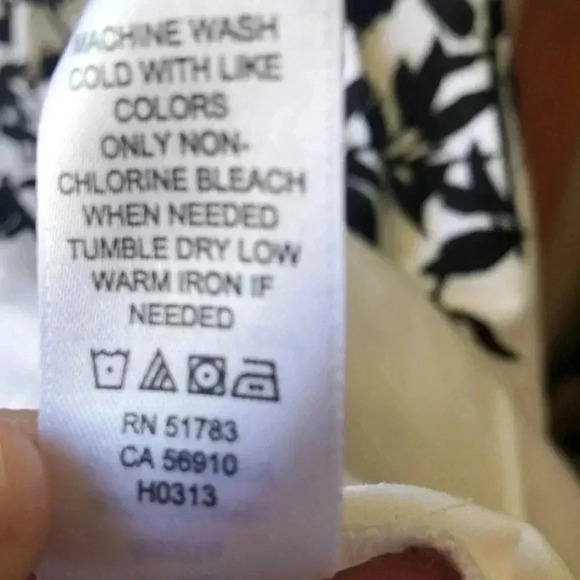 Maurices‎ brand dress size 11/12 black white lace and floral design - Picture 6 of 11